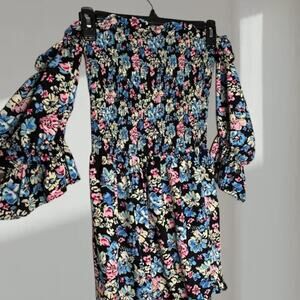 Off-Shoulder Smocked Floral Dress(Youth Medium / 6–7)